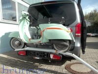 Kleinkraftradträger auf AHK für Mercedes